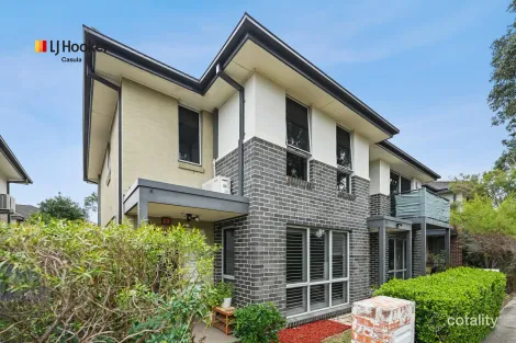 18 Bellona Tce, Glenfield, NSW 2167