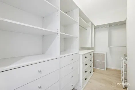 Property photo of 2/36 Bonogin Road Mudgeeraba QLD 4213