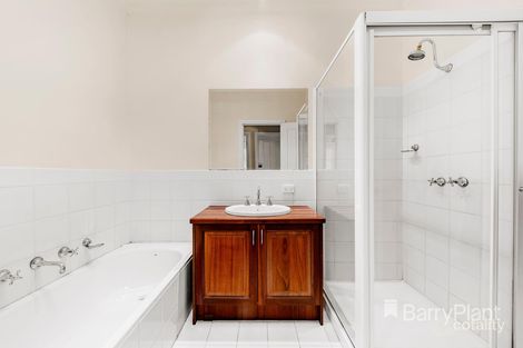 10 Viewbank Pl, Mill Park, VIC 3082