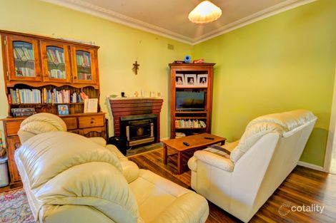 Property photo of 319 Thirlmere Way Thirlmere NSW 2572