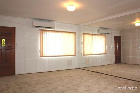 Property photo of 35 Heeb Street Bundall QLD 4217