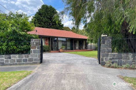 Property photo of 4 Devon Court Bonbeach VIC 3196