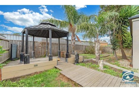 Property photo of 8 Oakville Place Craigieburn VIC 3064