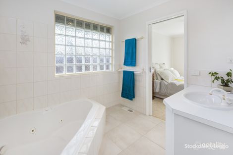 Property photo of 9 Correa Grove Frankston South VIC 3199