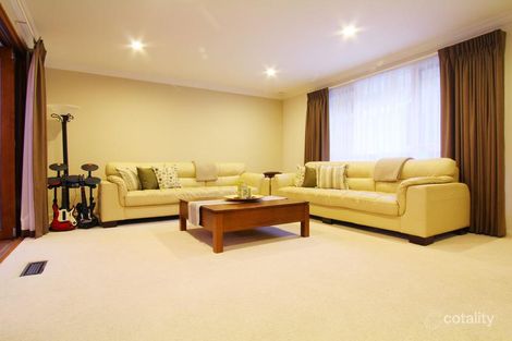 Property photo of 36 Incana Drive Mill Park VIC 3082