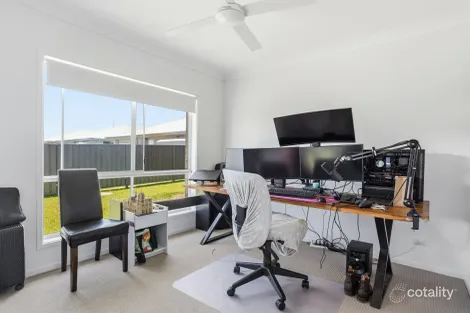 Property photo of 15 Driftwood Boulevard Old Bar NSW 2430