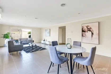 Property photo of 8 Claire Way Tarneit VIC 3029