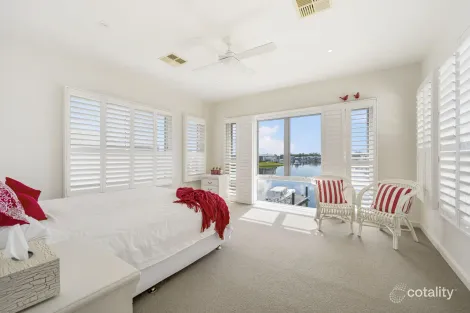 6b The Peninsula, Port Macquarie, NSW 2444