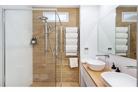 Property photo of 224 Darby Street Cooks Hill NSW 2300