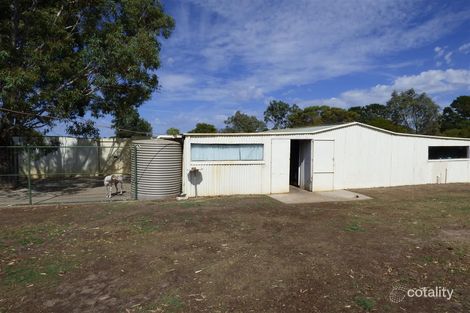 Property photo of 14 Rueben Burns Road Edenhope VIC 3318