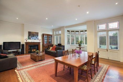 Property photo of 2 Studley Avenue Kew VIC 3101