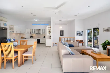 Property photo of 21 Potoroo Place Burnside QLD 4560