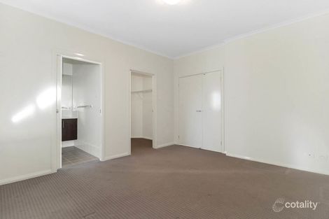 Property photo of 2 Xavier Crescent Jordan Springs NSW 2747