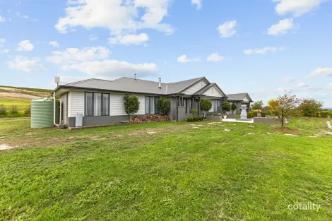 Property photo of 9 John Henry Drive Tyers VIC 3844