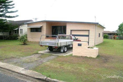 54 Natuna Ave, Budgewoi, NSW 2262