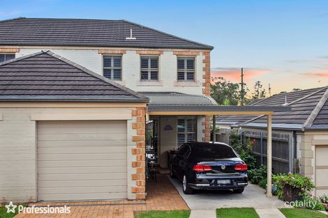 Property photo of 2/8 Hawthorn Place Mardi NSW 2259