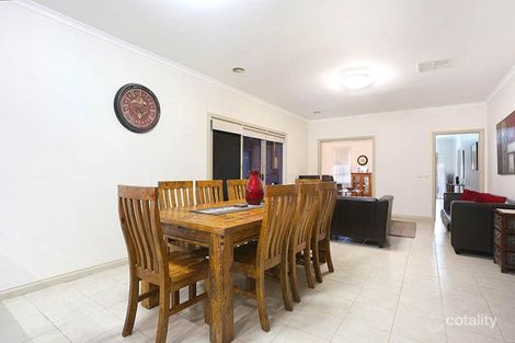 Property photo of 5 Santolin Drive Hillside VIC 3037