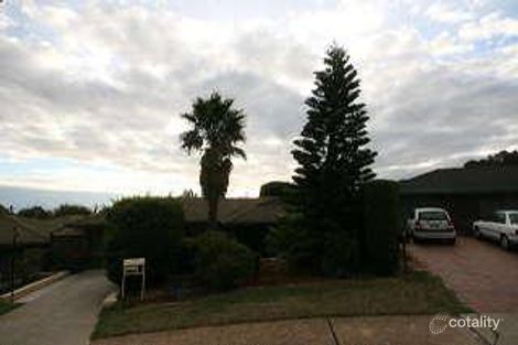 10 Mercedes Ave, Hallett Cove, SA 5158