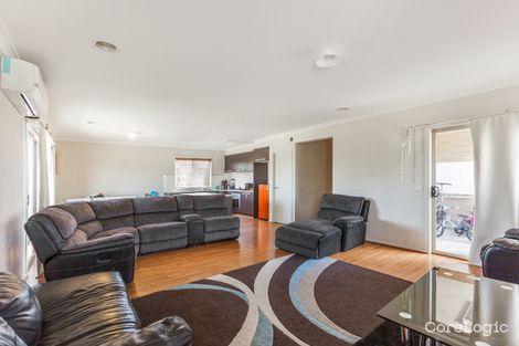 Property photo of 12 Peppertree Street Keysborough VIC 3173