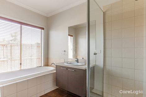 Property photo of 12 Peppertree Street Keysborough VIC 3173