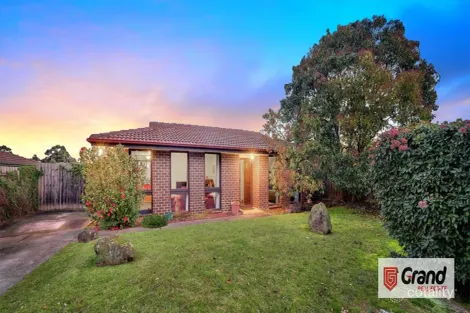 Property photo of 31 Saxonwood Drive Narre Warren VIC 3805