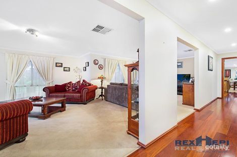 Property photo of 10 Hickory Drive Narre Warren South VIC 3805
