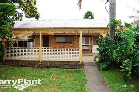 54 Railway Pde, Deer Park, VIC 3023