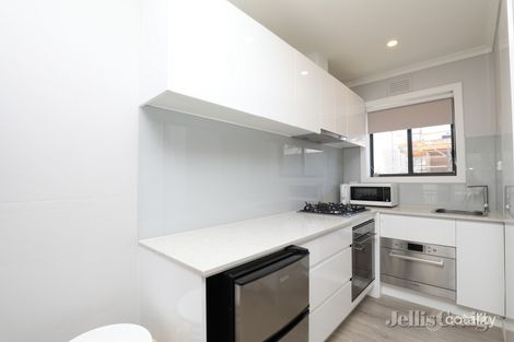 Property photo of 22/82-84 Beaconsfield Parade Albert Park VIC 3206