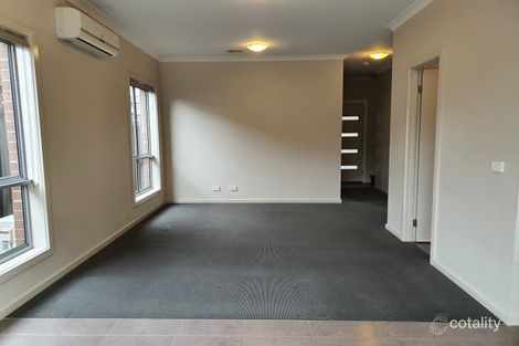 Property photo of 110 James Mirams Drive Roxburgh Park VIC 3064