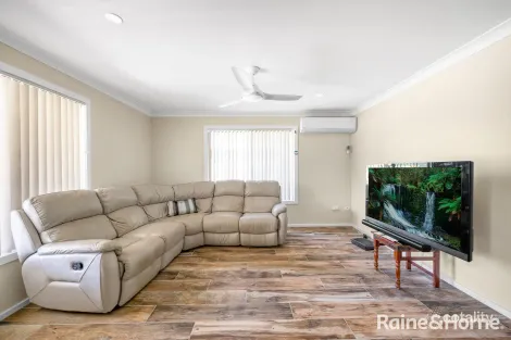 Property photo of 8 Camellia Grove Bomaderry NSW 2541