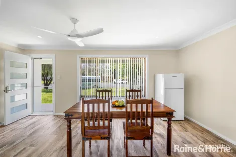 Property photo of 8 Camellia Grove Bomaderry NSW 2541