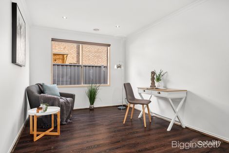 Property photo of 33 Diamond Drive Werribee VIC 3030