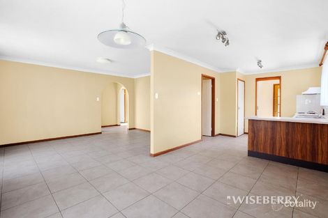 Property photo of 8 Golf Links Drive Watanobbi NSW 2259