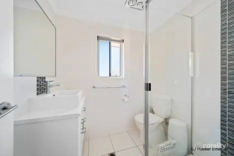 Property photo of 6/44 Lakeside Drive Emerald QLD 4720