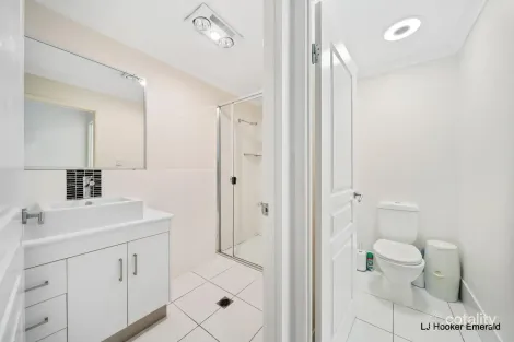 Property photo of 6/44 Lakeside Drive Emerald QLD 4720