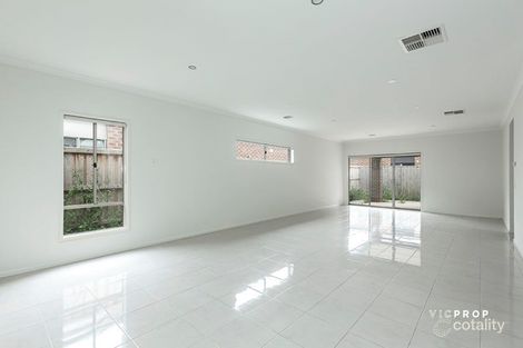 Property photo of 20 Pembridge Avenue Williams Landing VIC 3027