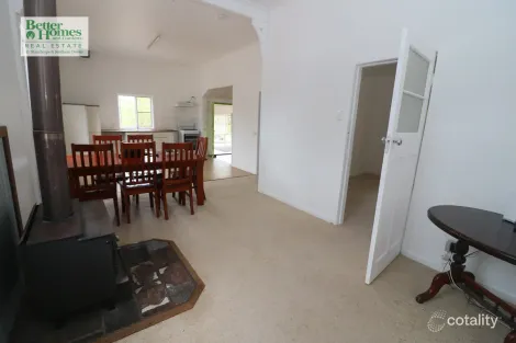 Property photo of 265 Townsend Road Glen Aplin QLD 4381