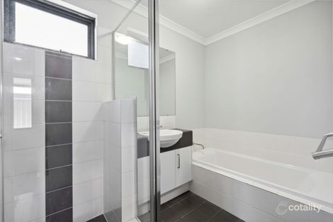 Property photo of 7 Chasselas Road Hocking WA 6065