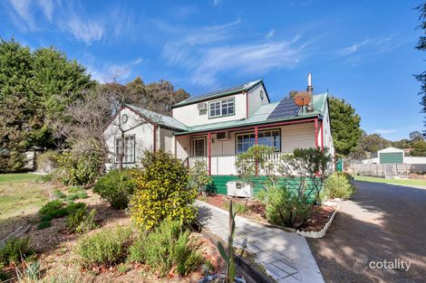 15 Urquhart St, Gordon, VIC 3345