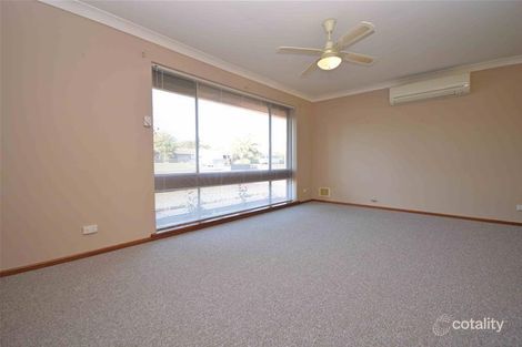 Property photo of 27 Wavelea Street Safety Bay WA 6169