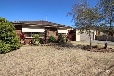 Property photo of 61 Lake Street Wendouree VIC 3355
