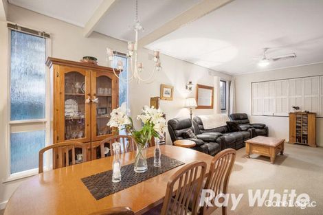Property photo of 22 Warriparri Crescent Greensborough VIC 3088