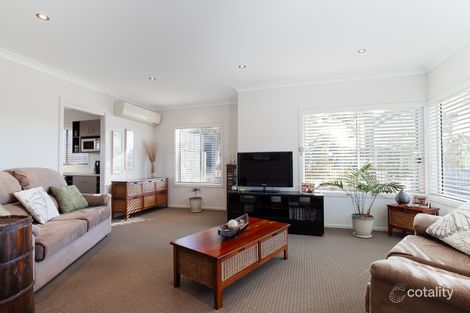 Property photo of 2 Siloam Drive Belmont North NSW 2280
