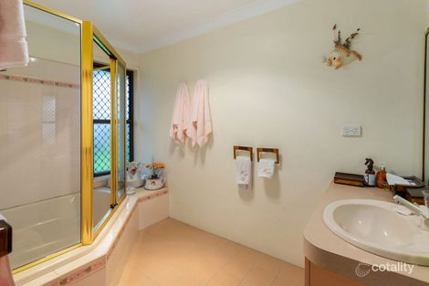 Property photo of 8 Equestrian Drive Yamanto QLD 4305