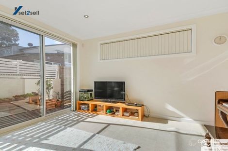 Property photo of 6/54B Binalong Road Toongabbie NSW 2146
