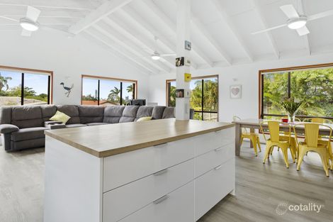 Property photo of 4 Crinkle Court Southport QLD 4215