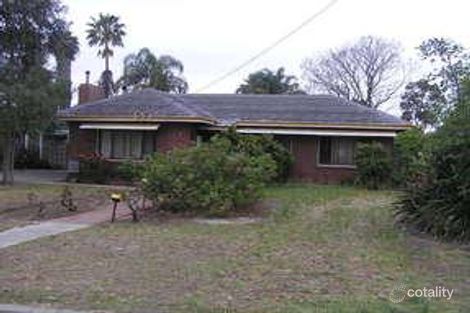 Property photo of 16 Tonbridge Way Thornlie WA 6108