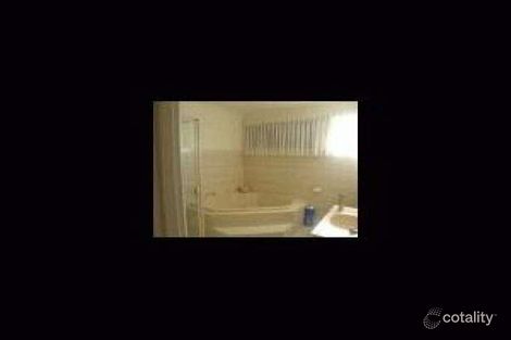 Property photo of 30 Angelique Grove Albanvale VIC 3021