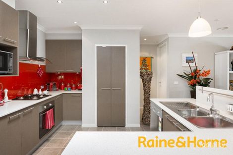 Property photo of 8 Carabeen Way Lyndhurst VIC 3975
