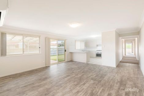 Property photo of 34 Hibiscus Crescent Aberglasslyn NSW 2320